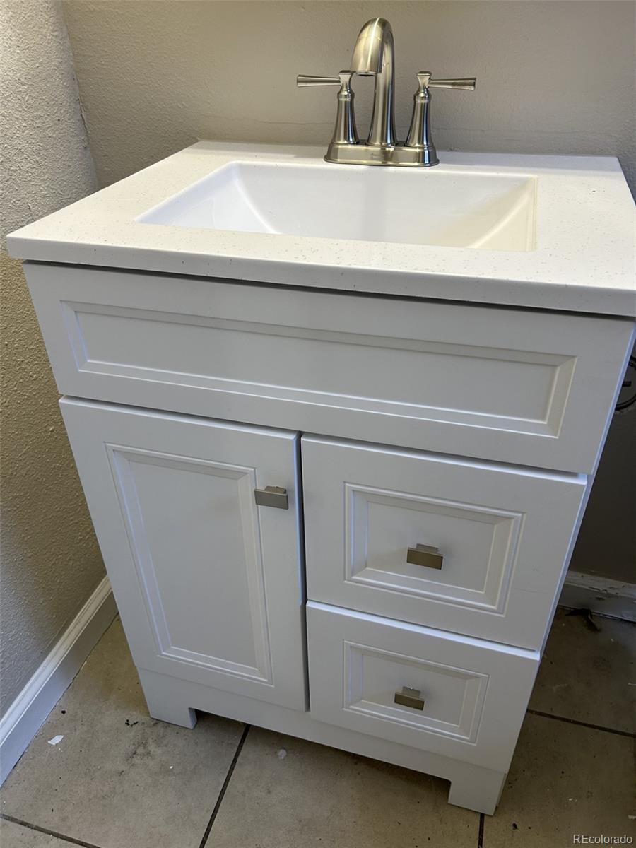 1480 Boston Street Aurora CO 80010
