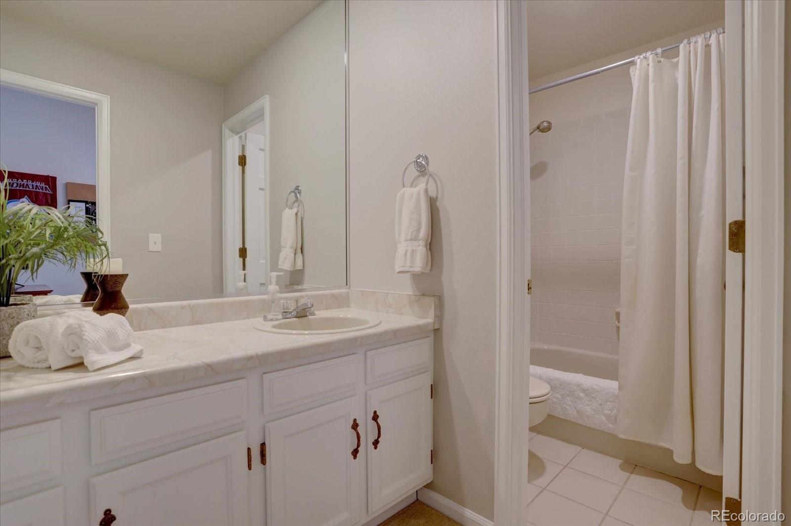 7686 S Cove Circle Centennial CO 80122