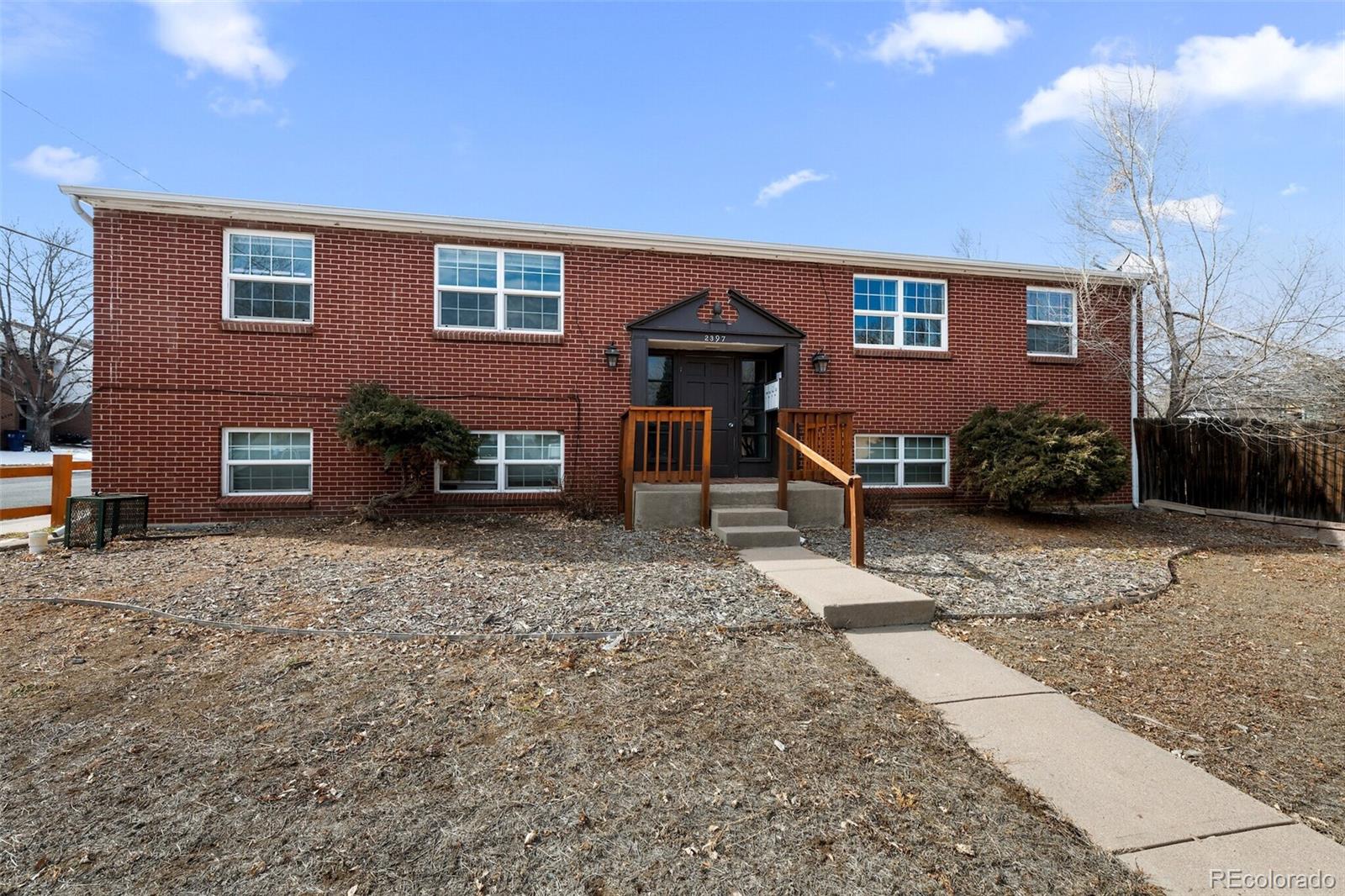 2397 S Locust Street Denver CO 80222