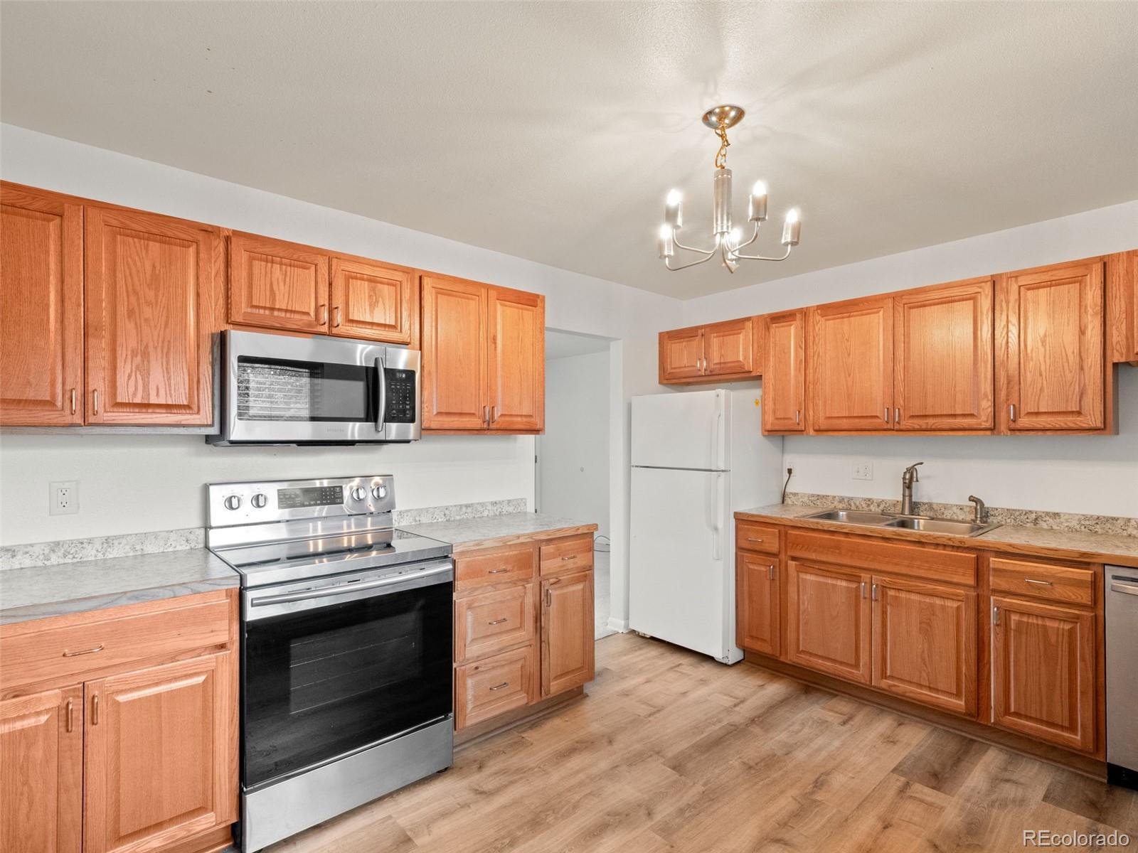 6251 E 66th Place Commerce City CO 80022