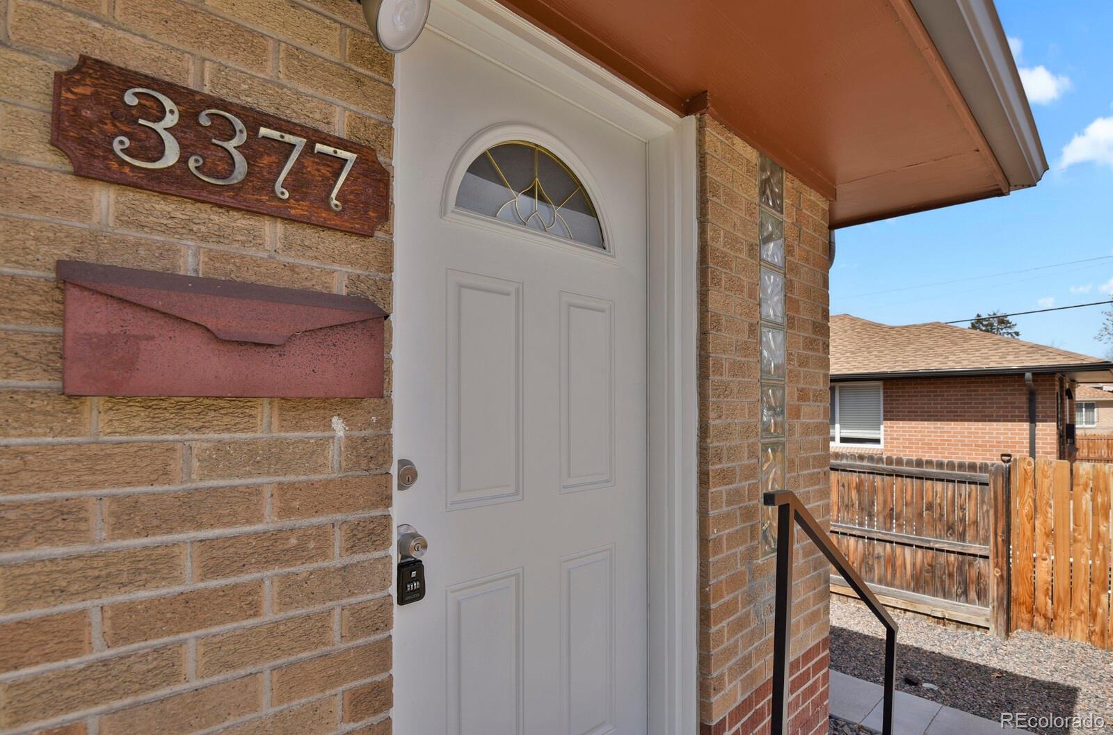 3377-3379 Jasmine Street Denver CO 80207
