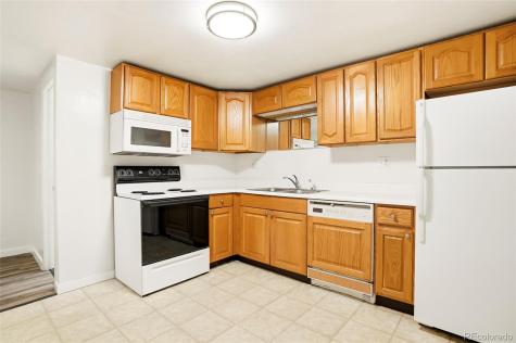 5702 S Pearl Street Littleton CO 80121