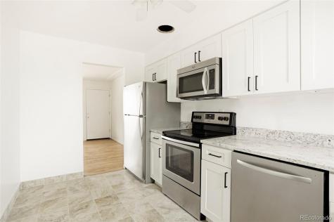 5702 S Pearl Street Littleton CO 80121