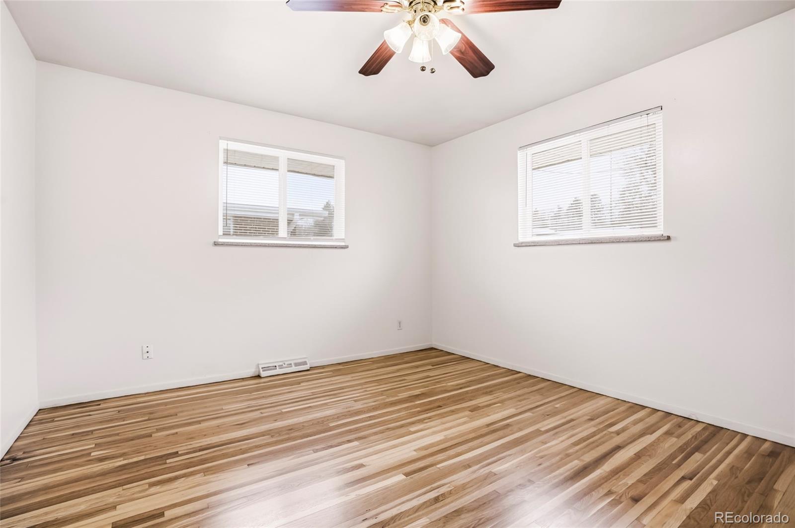 5702 S Pearl Street Littleton CO 80121