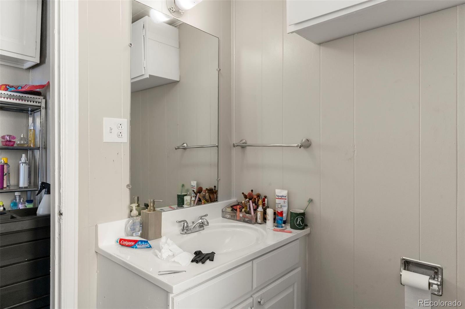 1558 Dallas Street Aurora CO 80010