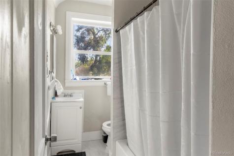 1558 Dallas Street Aurora CO 80010