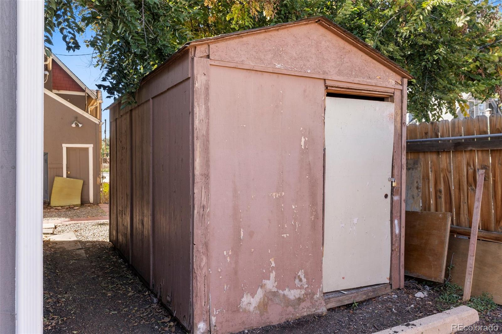 1558 Dallas Street Aurora CO 80010