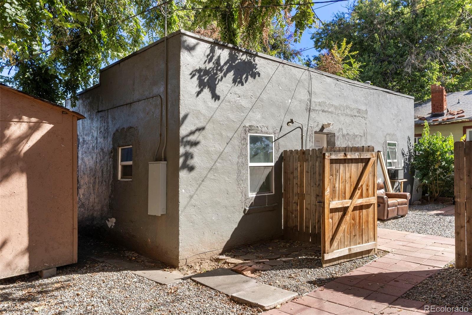 1558 Dallas Street Aurora CO 80010
