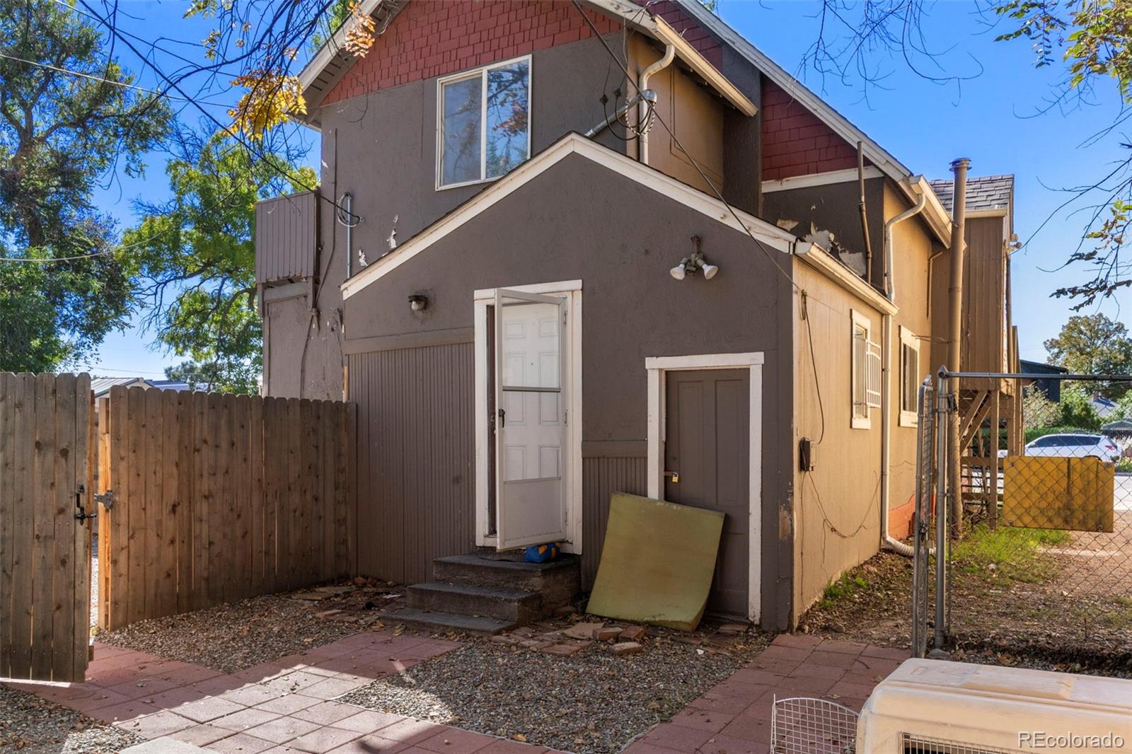 1558 Dallas Street Aurora CO 80010