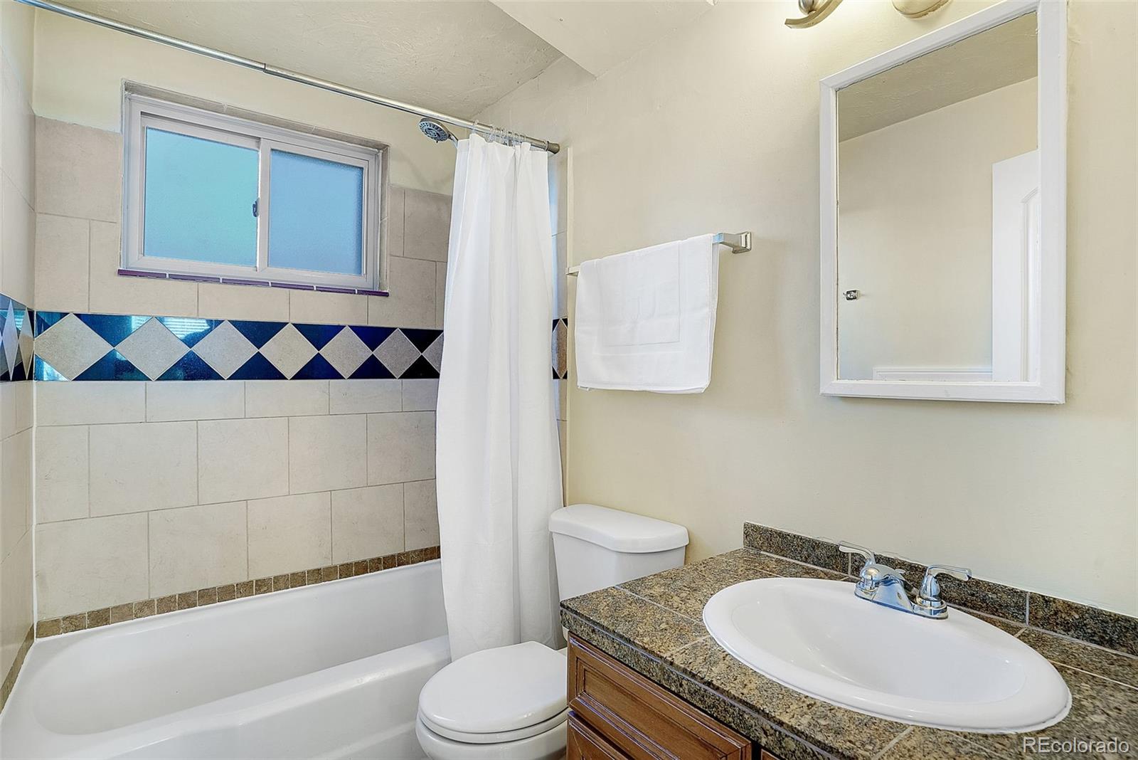 2073 S Acoma Street Denver CO 80223