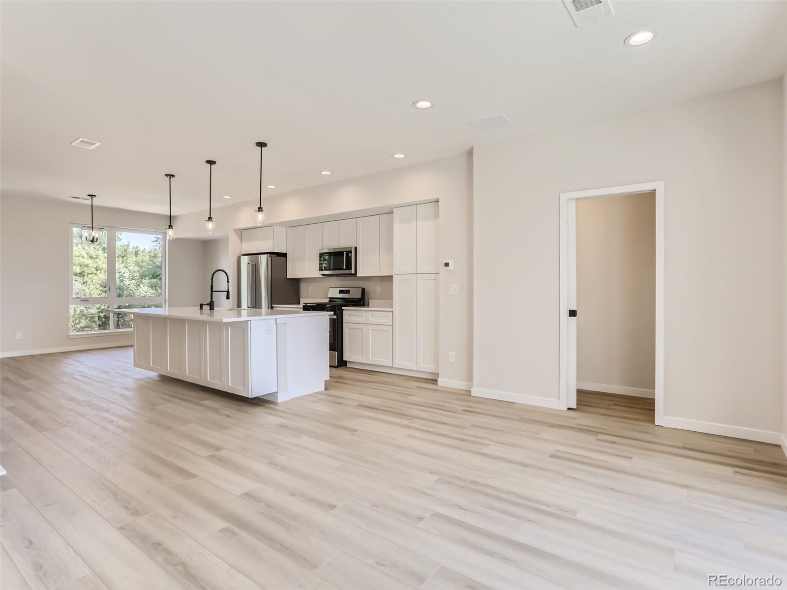 Arvada CO, 5430 Carr Street, Unit C