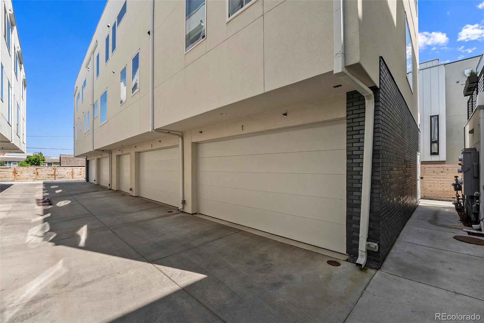 1612 Irving Street Denver CO 80204