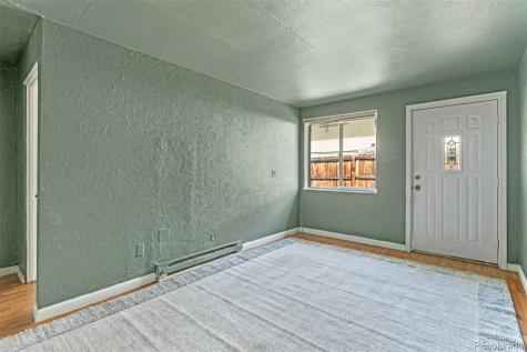 1101 Akron Street Aurora CO 80010