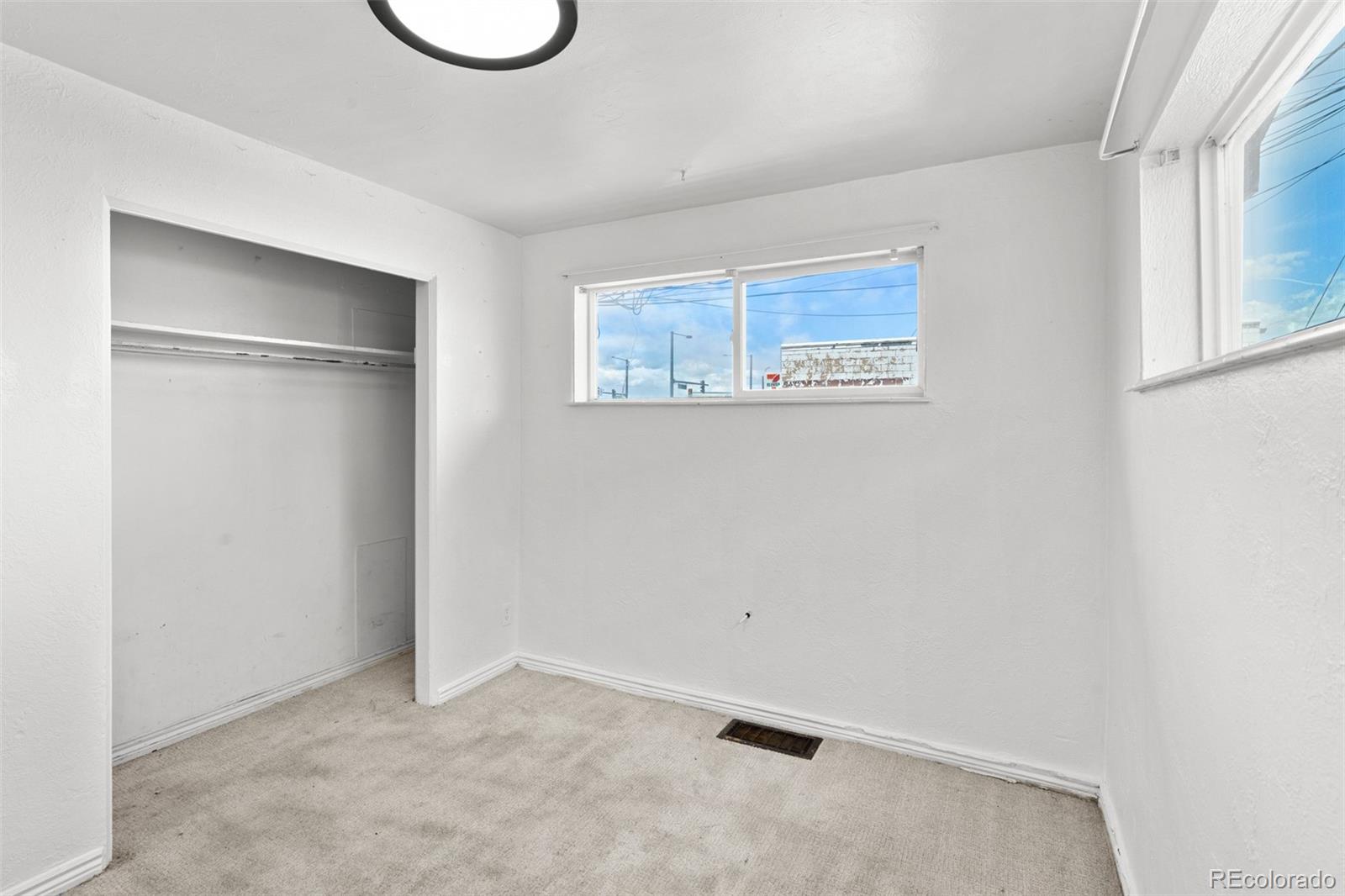 1101 Akron Street Aurora CO 80010
