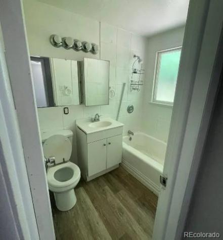 832 Elmira Street Aurora CO 80010