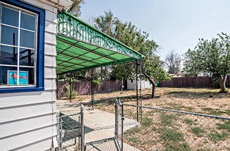 832 Elmira Street Aurora CO 80010