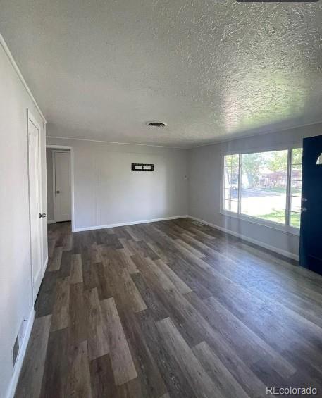 832 Elmira Street Aurora CO 80010