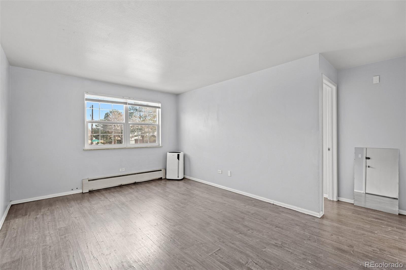 2397 S Locust Denver CO 80222
