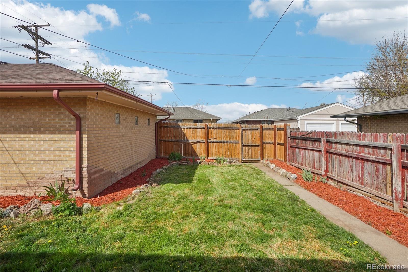 5457-5455 E 36th Avenue Denver CO 80207