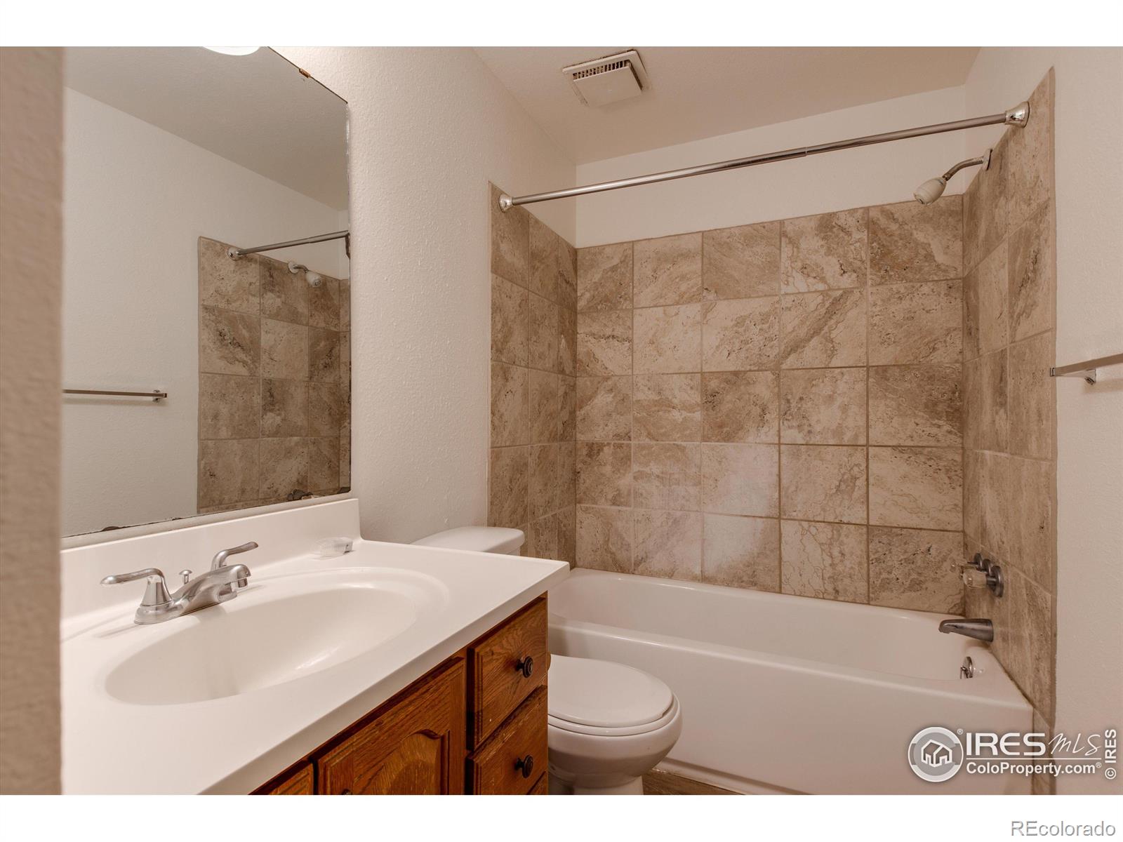 217-219 E Longs Peak Avenue Longmont CO 80504