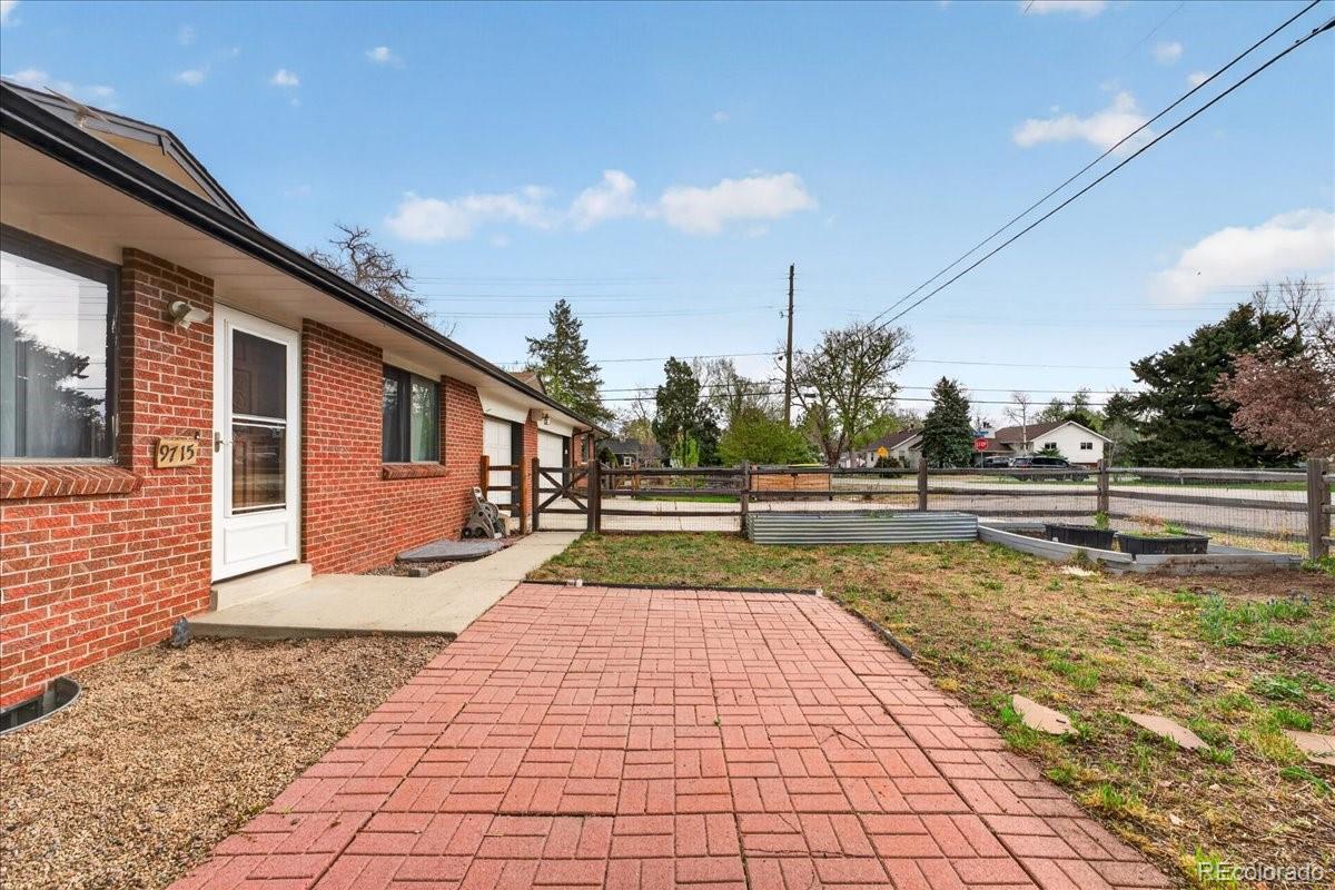 2303 Iris Street Lakewood CO 80215