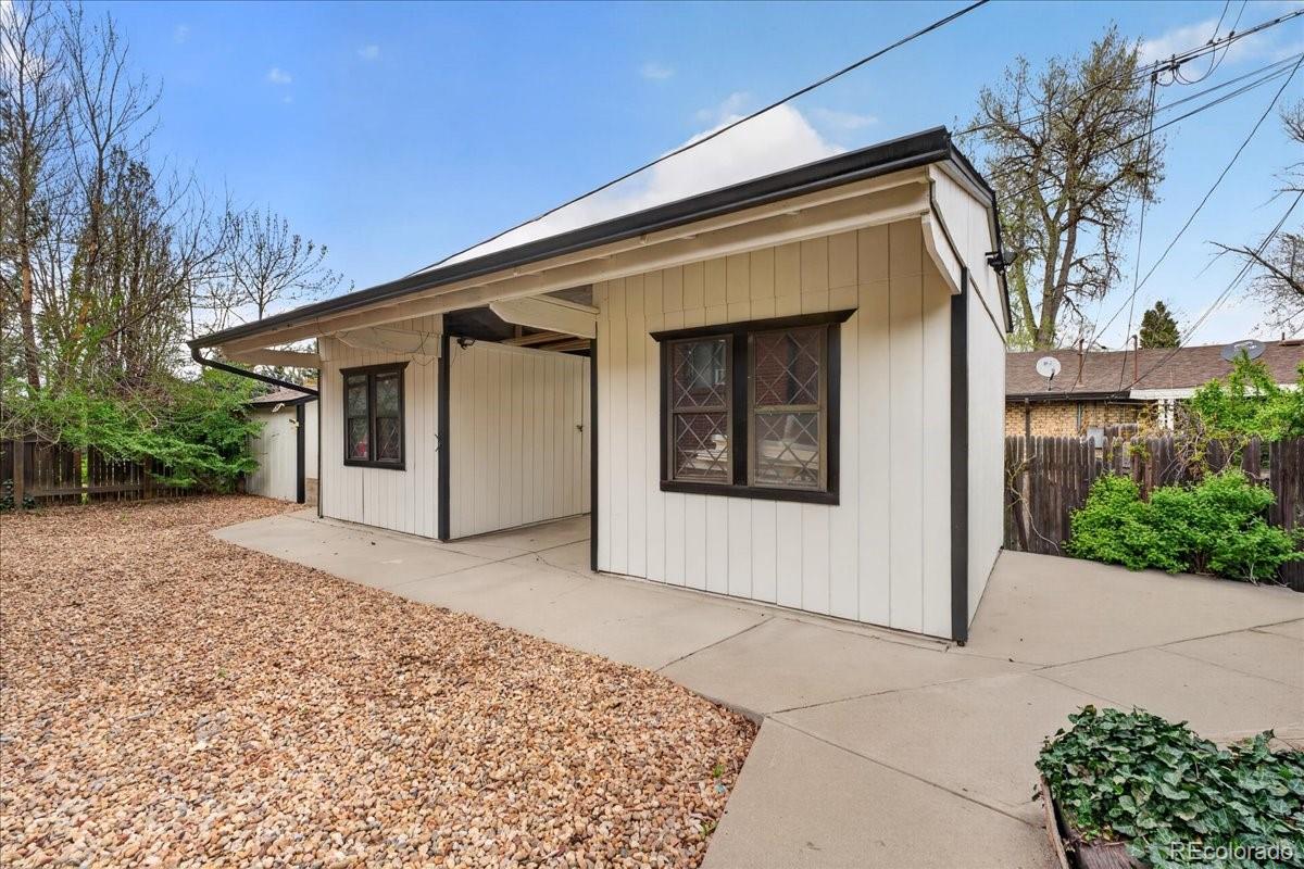 2303 Iris Street Lakewood CO 80215