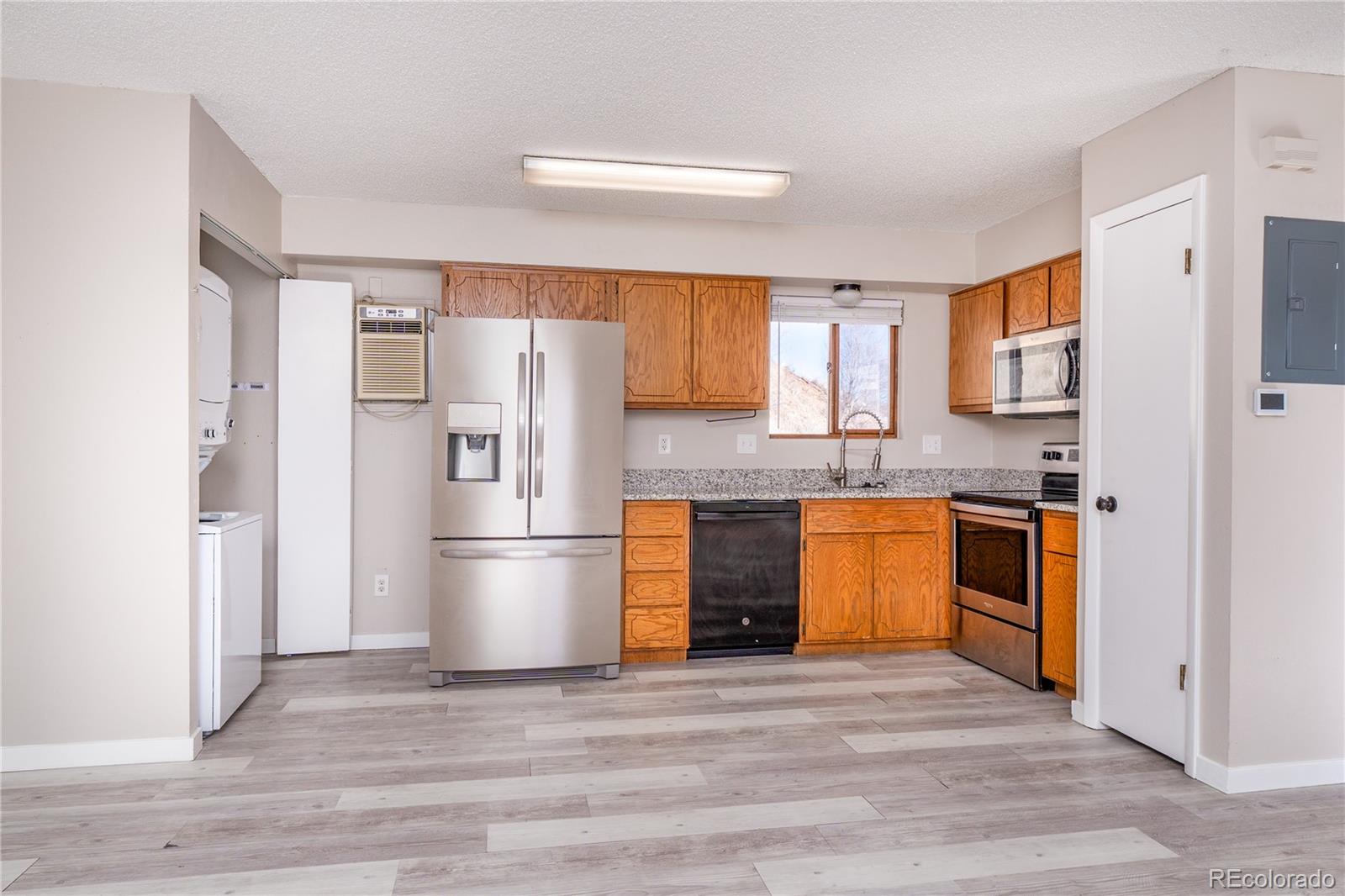 2516 Glen View Avenue Colorado Springs CO 80904