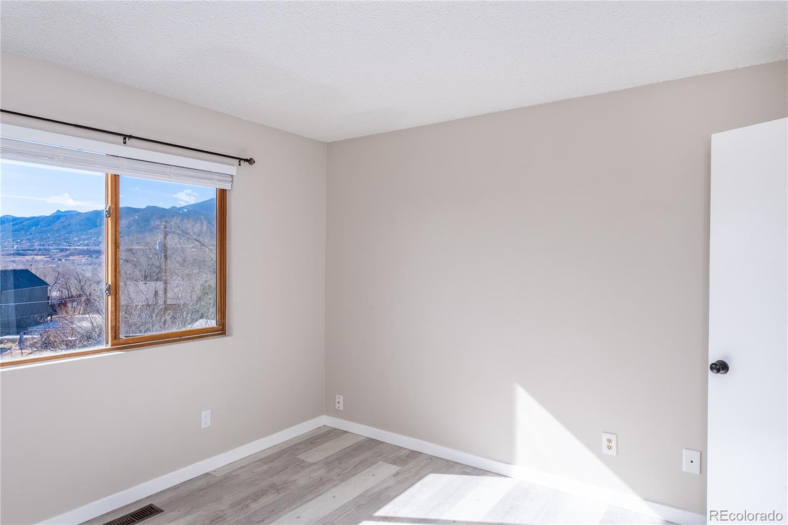 2516 Glen View Avenue Colorado Springs CO 80904