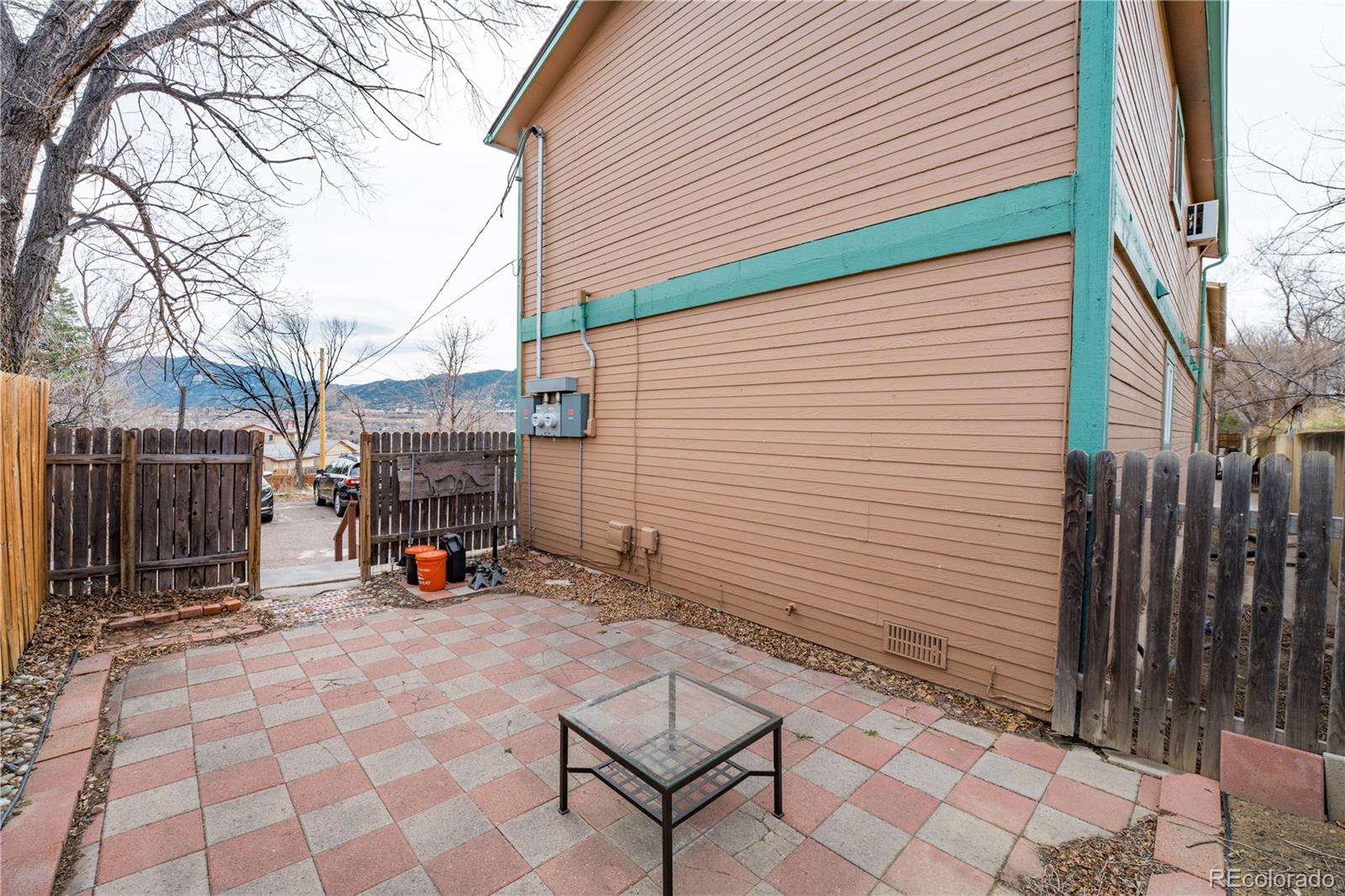 2516 Glen View Avenue Colorado Springs CO 80904