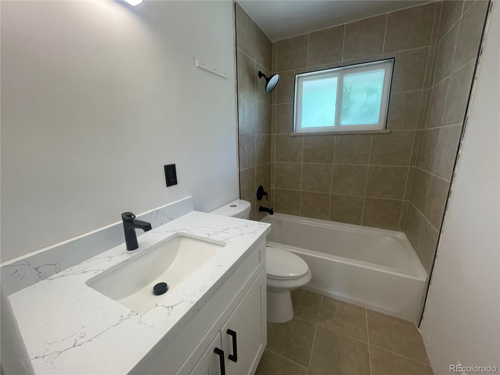 5459 S Foresthill Street Littleton CO 80120