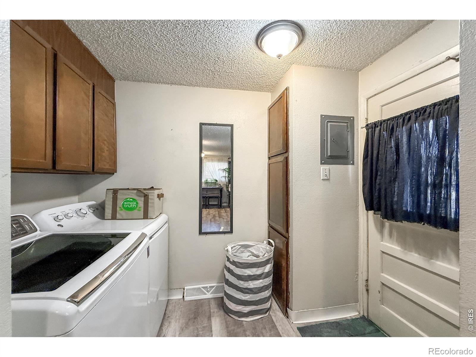 2051-2053 Collyer Street Longmont CO 80501