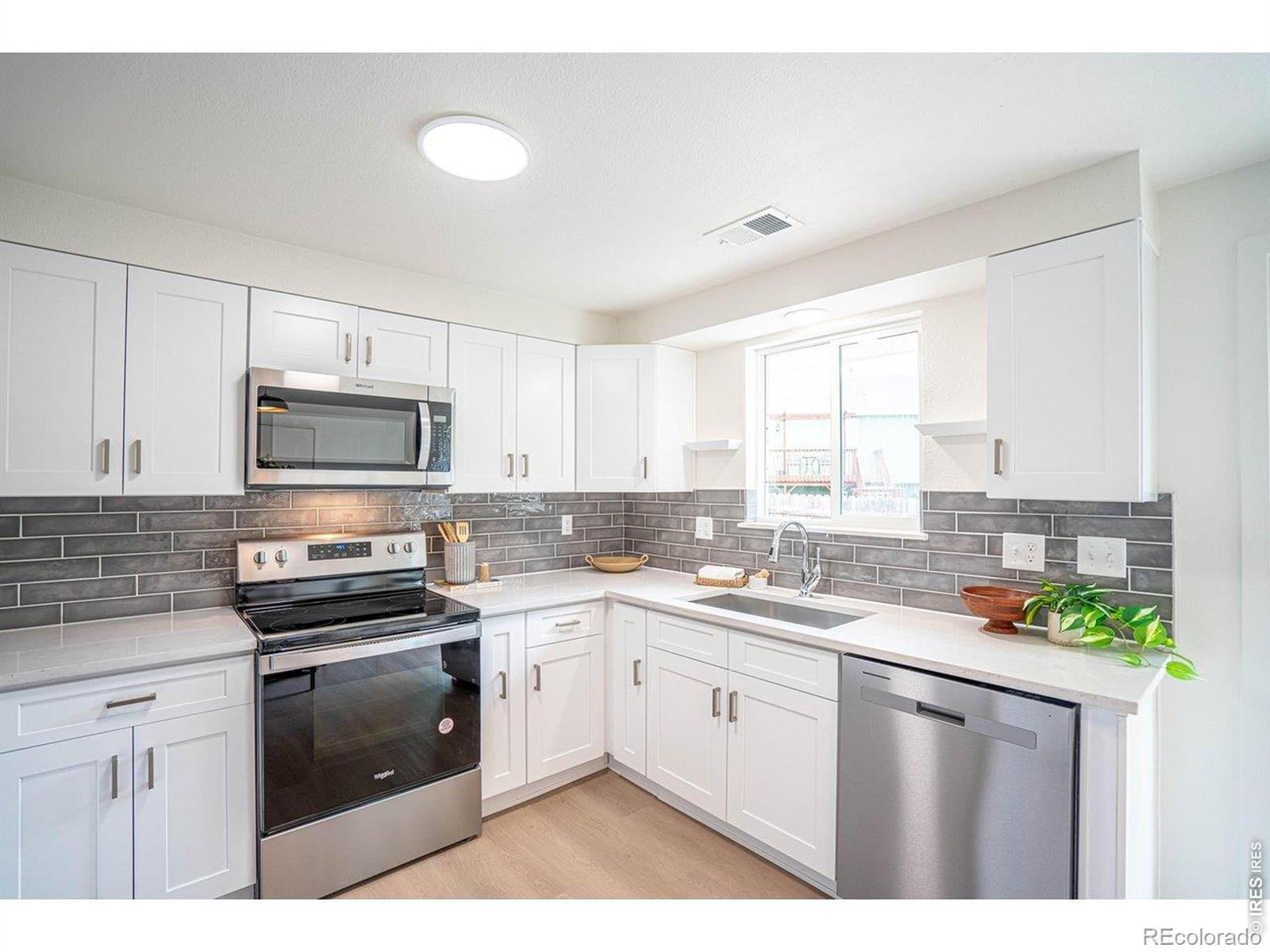1640-1642 Cheyenne Avenue Loveland CO 80538