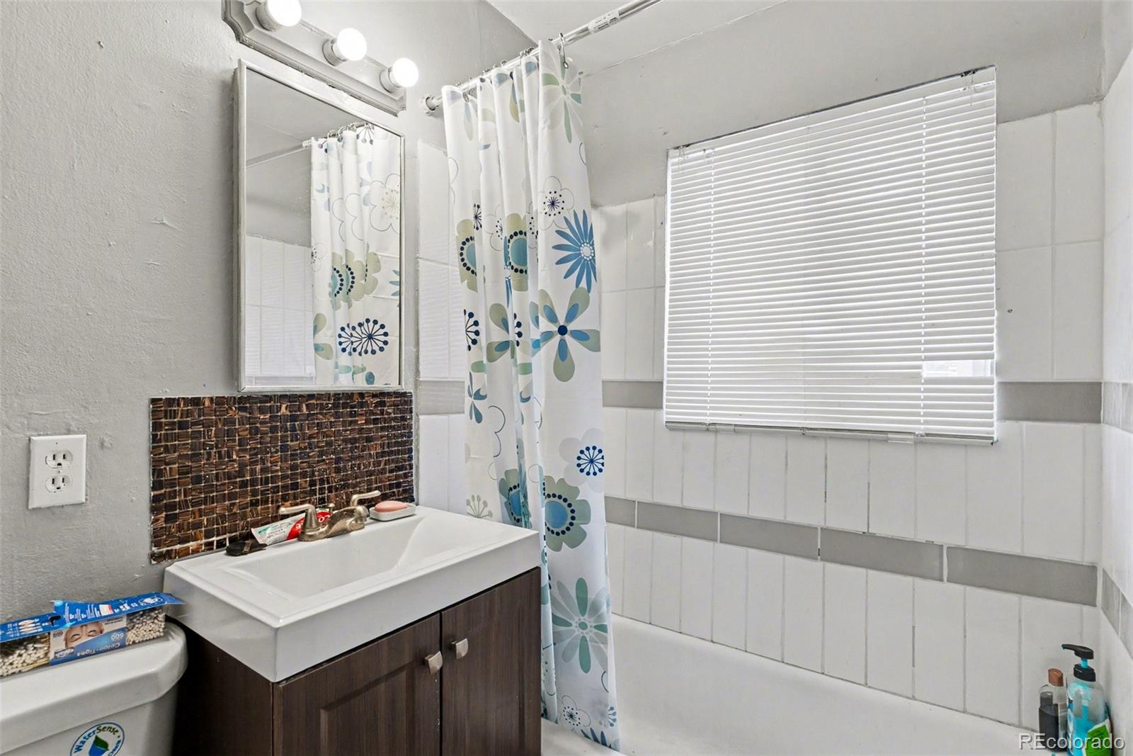 1401 Lima Street Aurora CO 80010