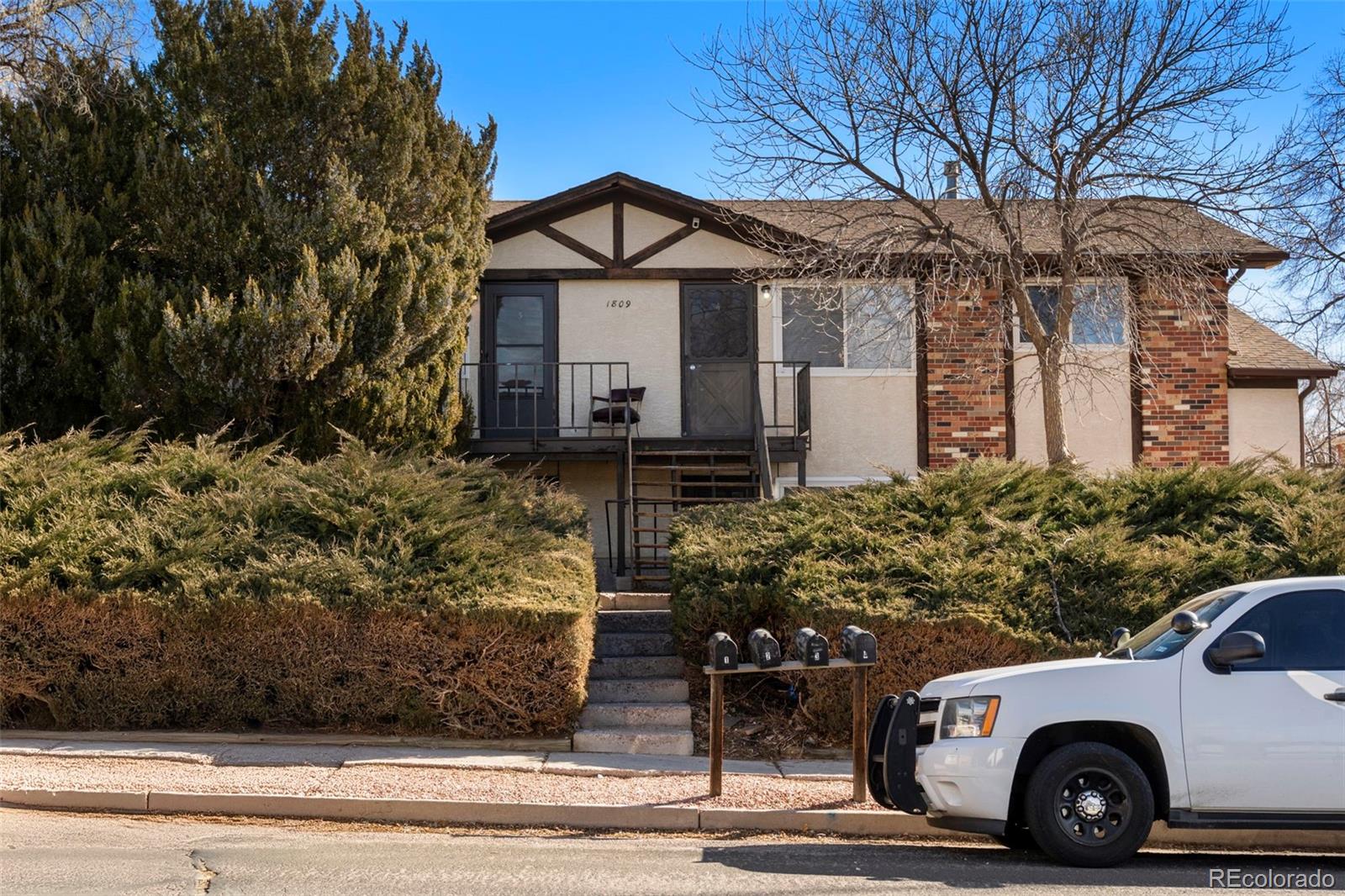 1809 Eagle View Colorado Springs CO 80909