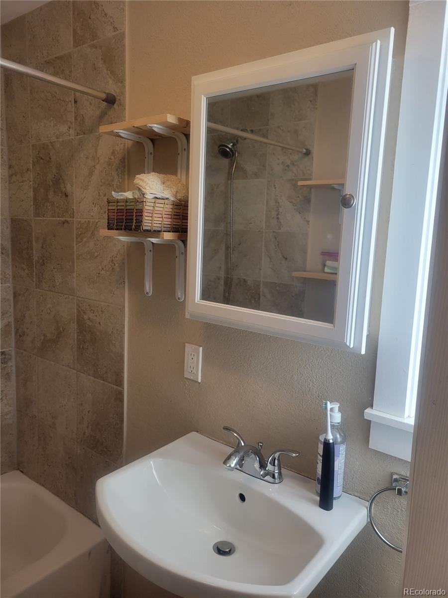 1113 E Cimarron Street Colorado Springs CO 80910