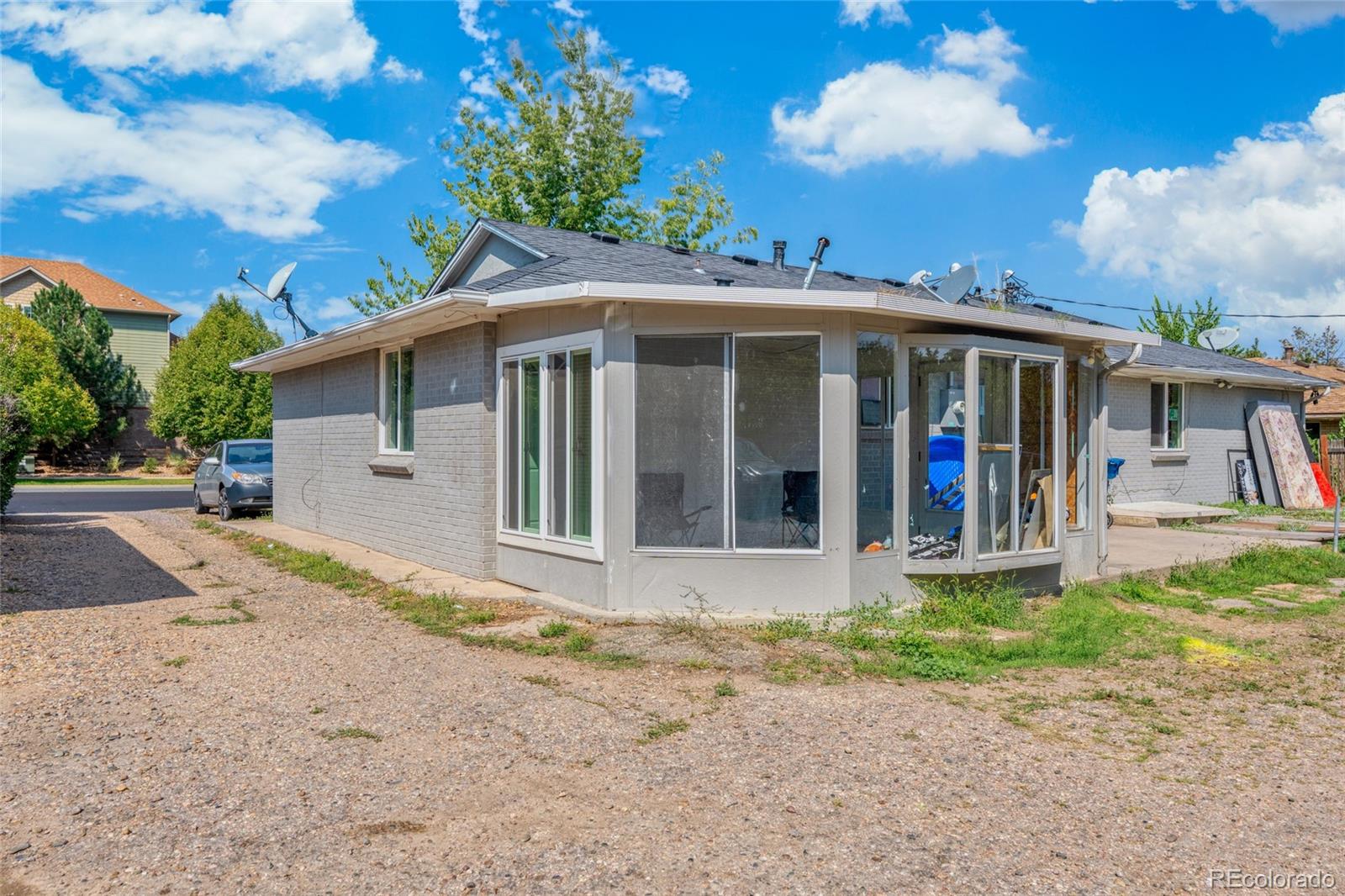384 Dayton Street Street Aurora CO 80010
