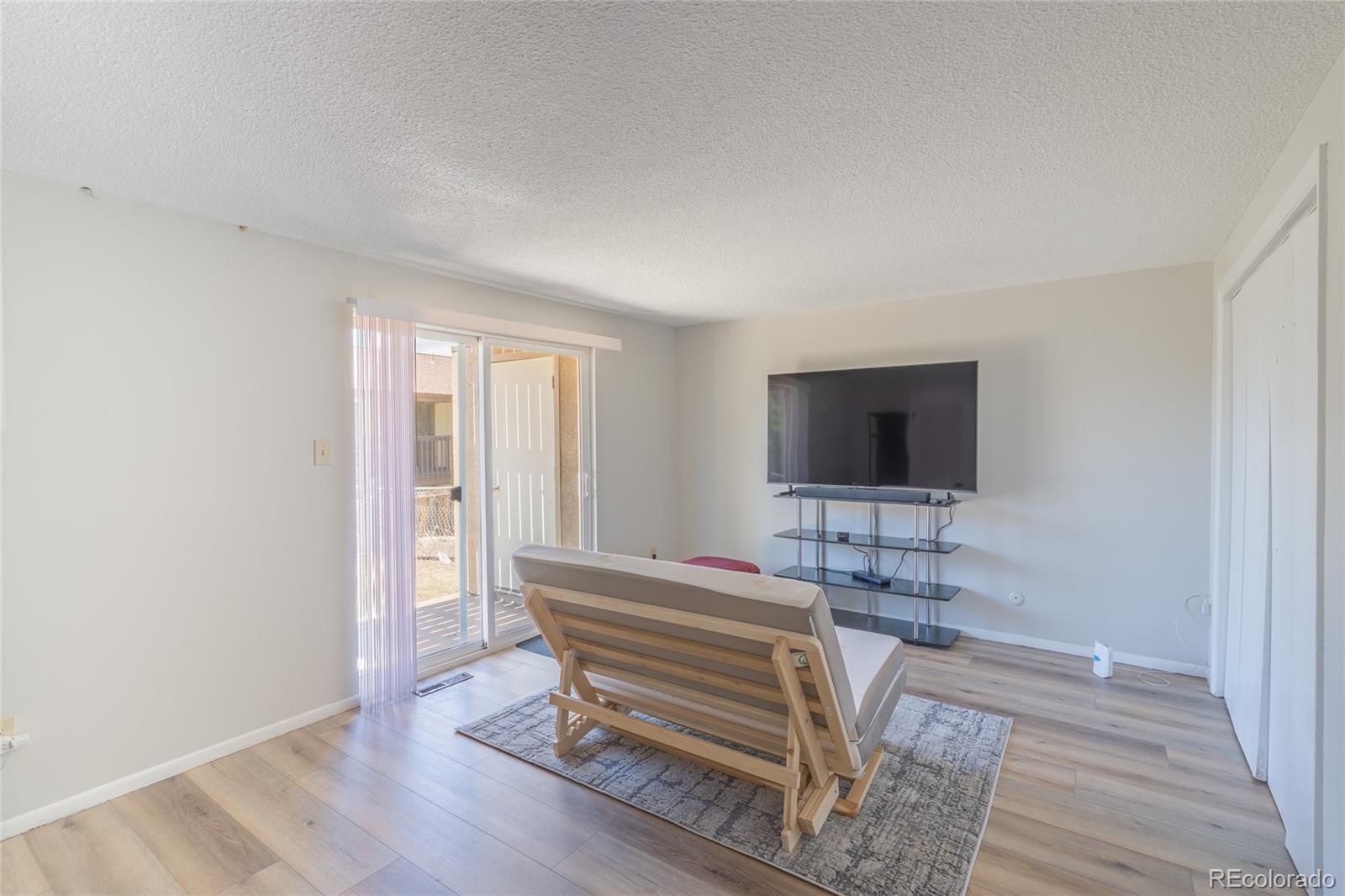 6727 Dale Road Colorado Springs CO 80915