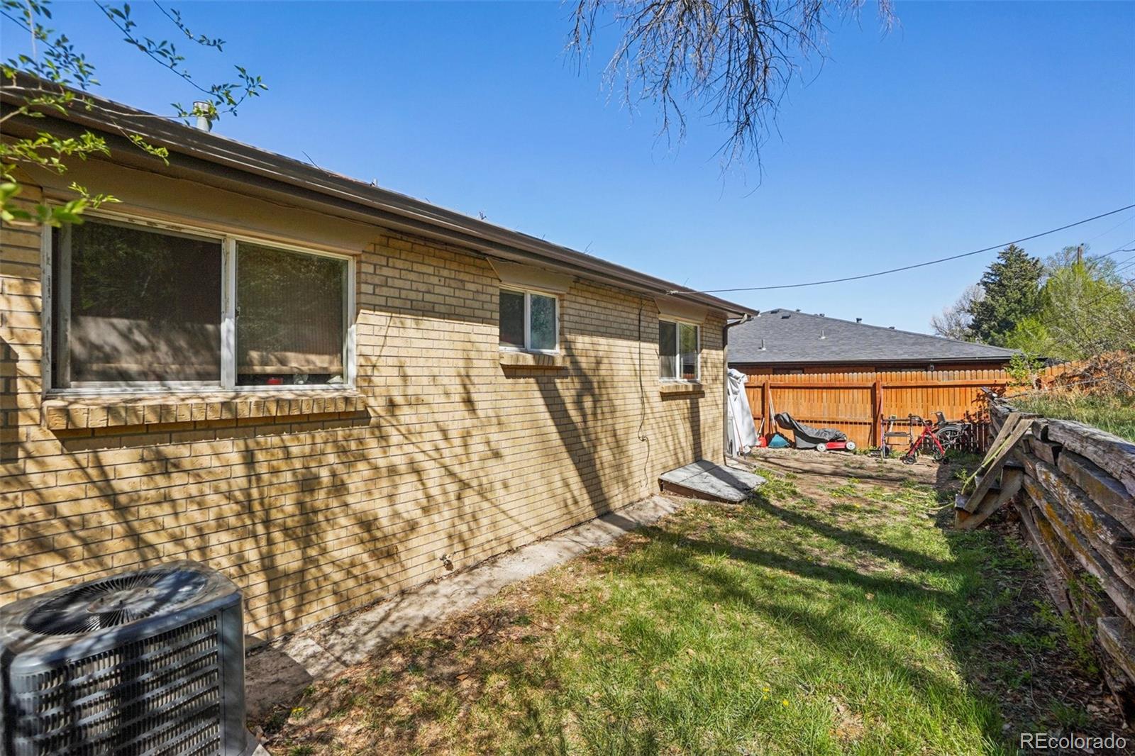 9478 W 56th Place Arvada CO 80002
