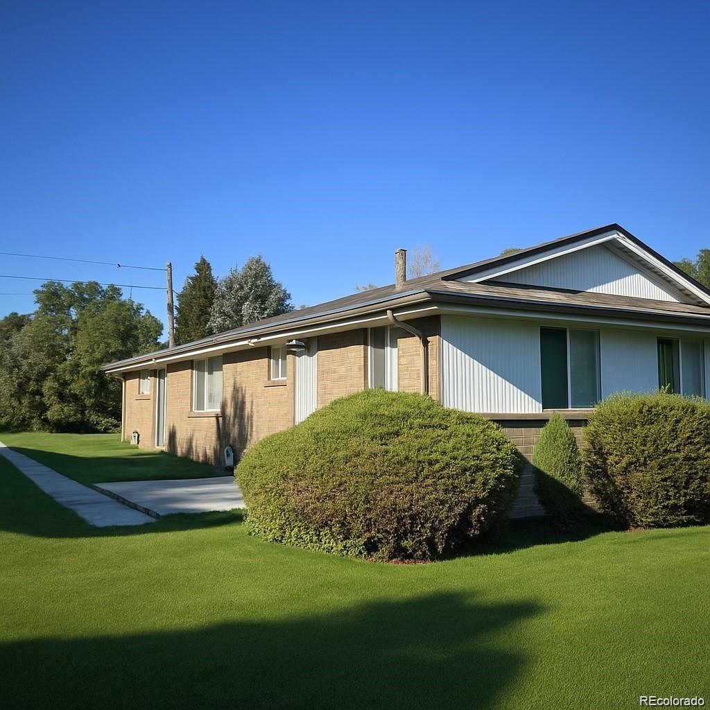 11036, 11038 E 4th Way Aurora CO 80010