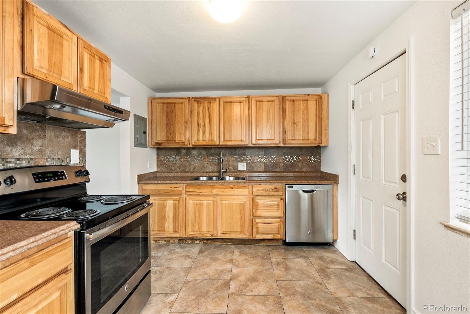 7120 W 16th Place Lakewood CO 80214