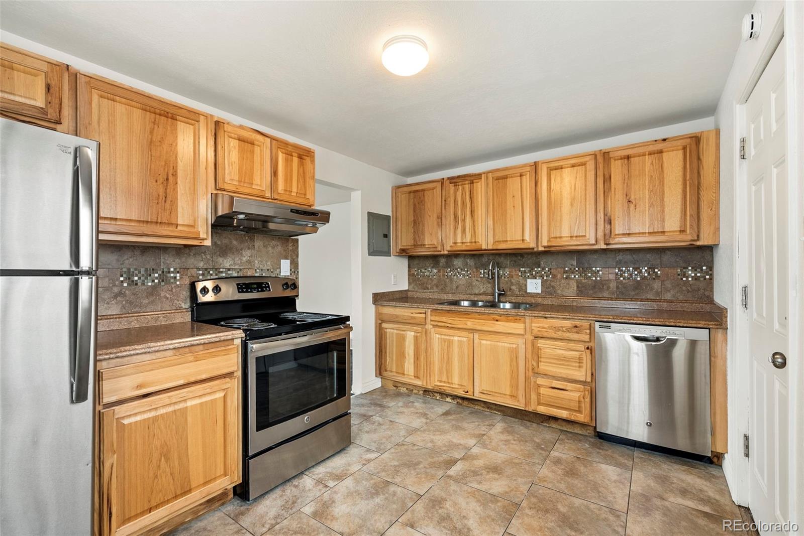 7120 W 16th Place Lakewood CO 80214