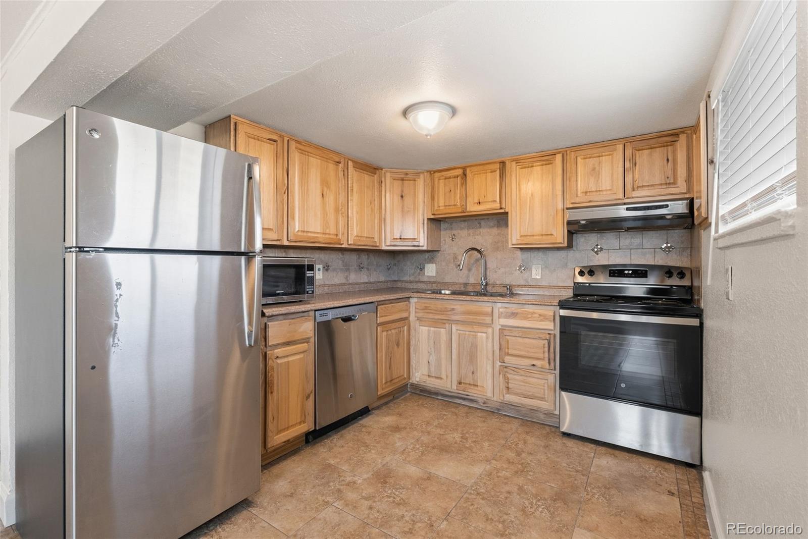 7120 W 16th Place Lakewood CO 80214