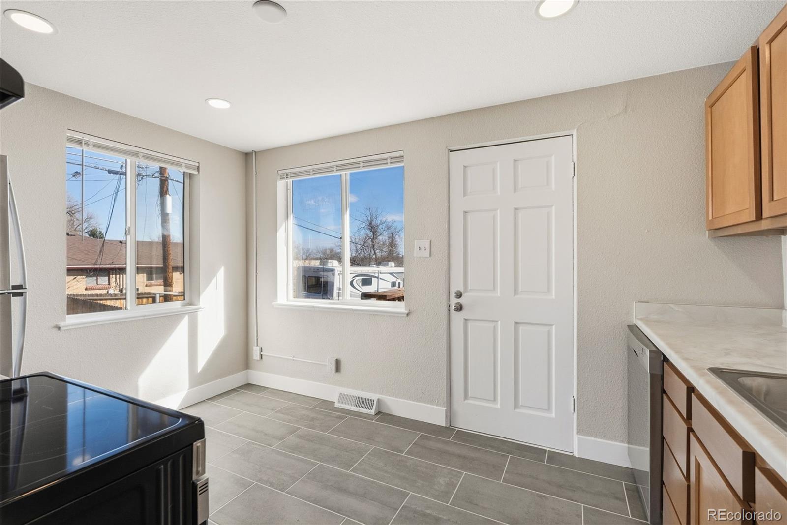 7120 W 16th Place Lakewood CO 80214