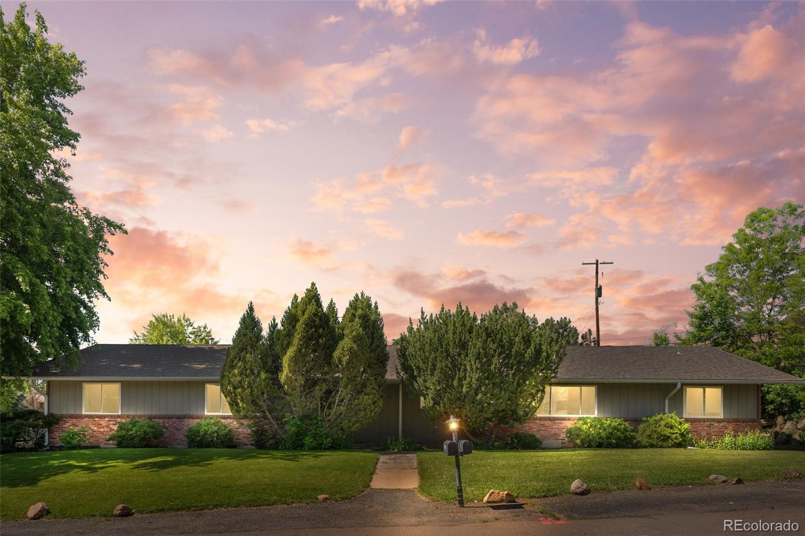 2105-2115 Applewood Drive Lakewood CO 80215