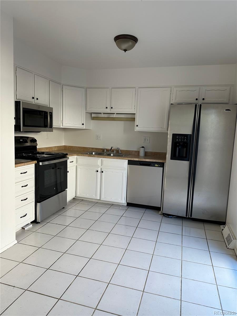 1321 Sable Boulevard Aurora CO 80011