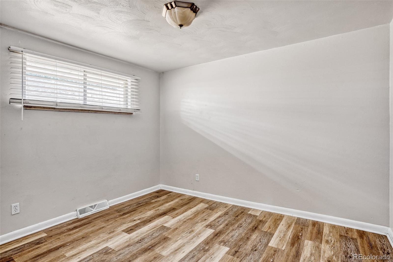 1231 Akron Street Aurora CO 80010