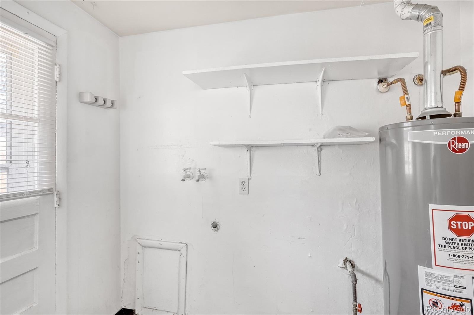 1231 Akron Street Aurora CO 80010