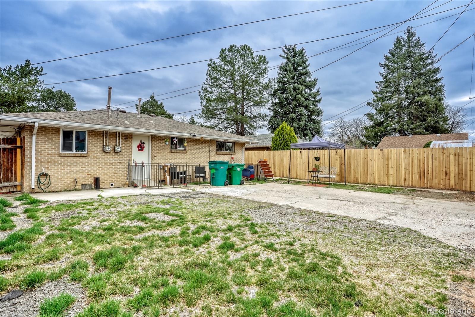 1231 Akron Street Aurora CO 80010
