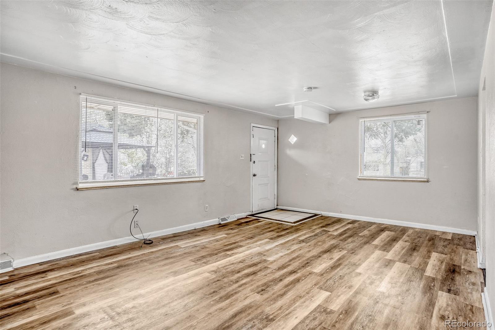 1231 Akron Street Aurora CO 80010