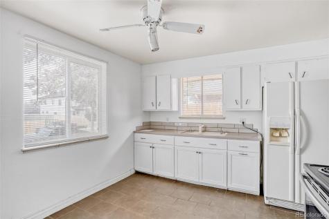 1231 Akron Street Aurora CO 80010